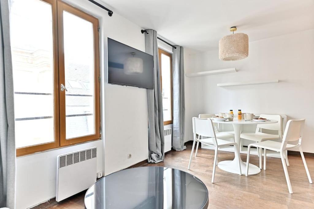 Appartement Paisible Et Central Rivoli París Exterior foto