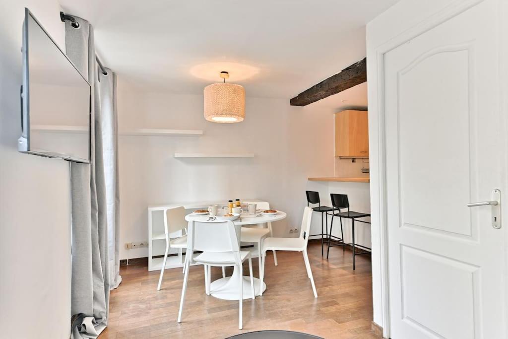 Appartement Paisible Et Central Rivoli París Exterior foto